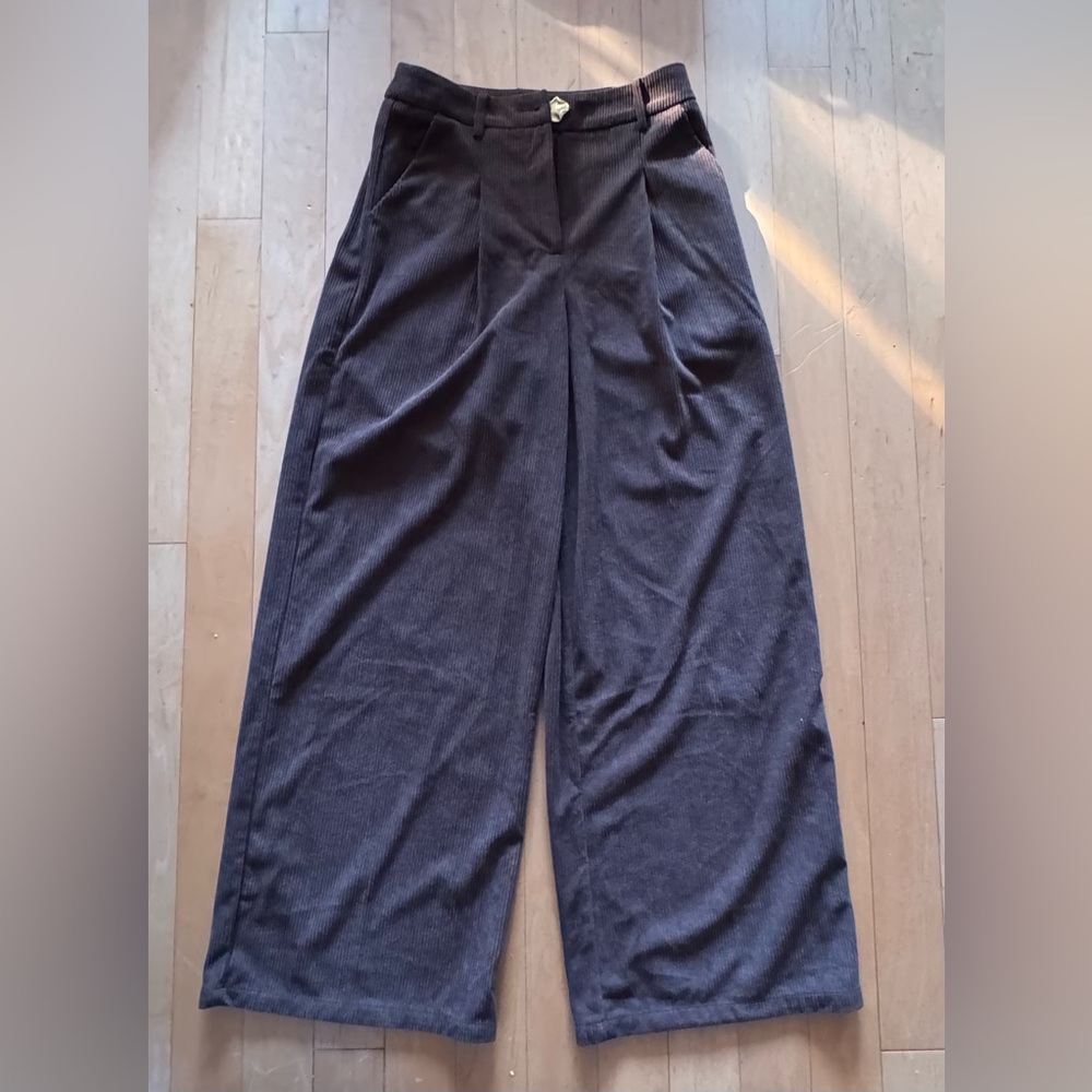 Commense Wide-Leg Corduroy Pants in Brown with Gold Button - Picture 4 of 5